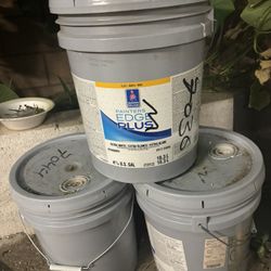 White Paint Pintura Blanca 