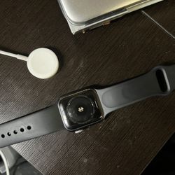 Apple Watch SE