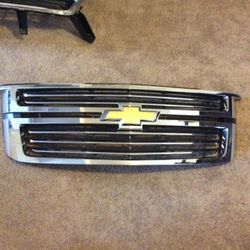 Original GM Part (Not Aftermarket) Grill For 2014-2018 Chevy Silverado, Tahoe Or Suburban.