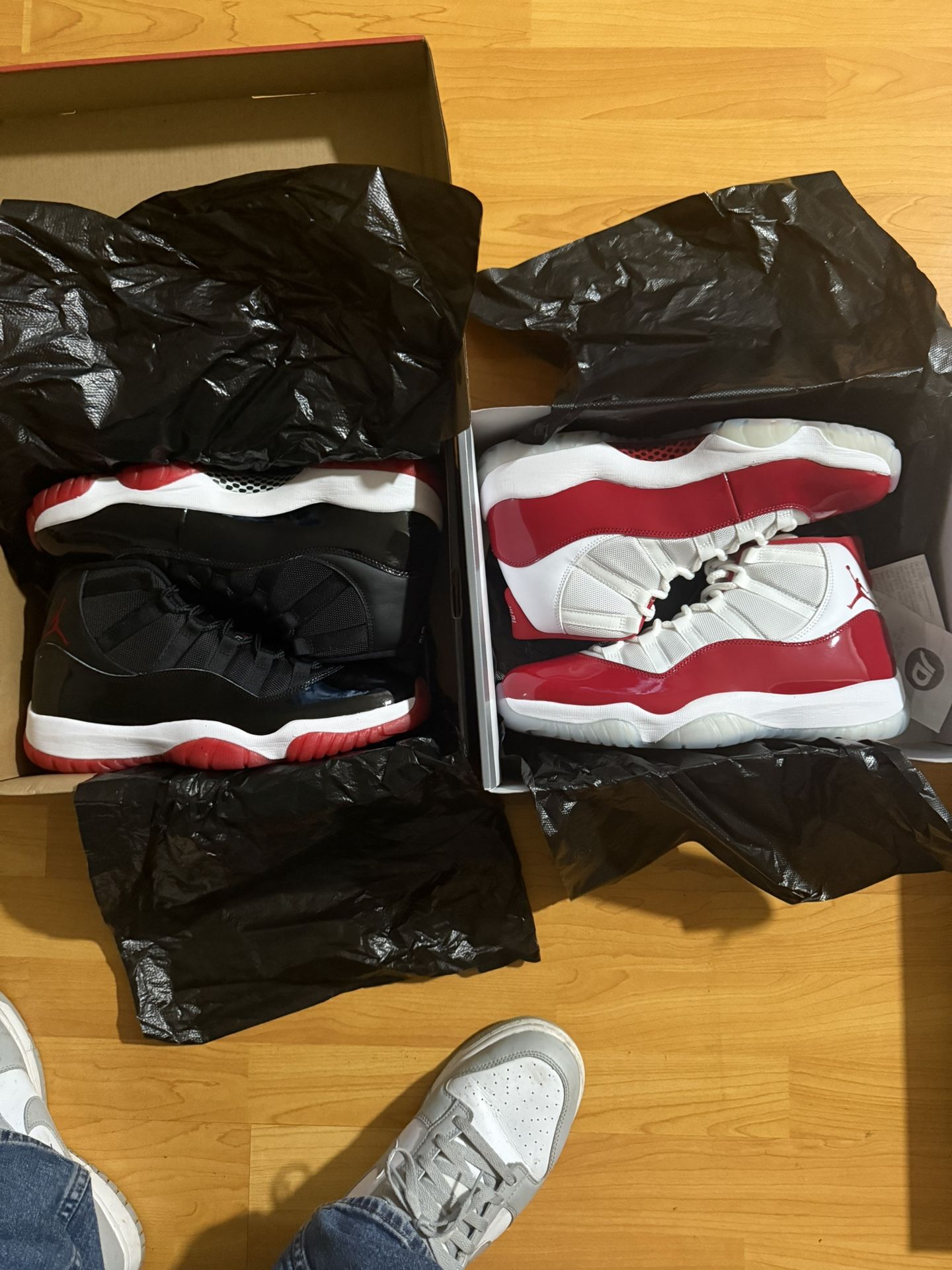 Jordan 11’s Breds/Cherrys 