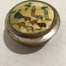Vintage Silver Pill Box No markings but Definitely looks like silver.