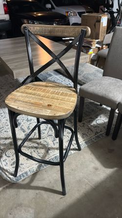 Bar stool
