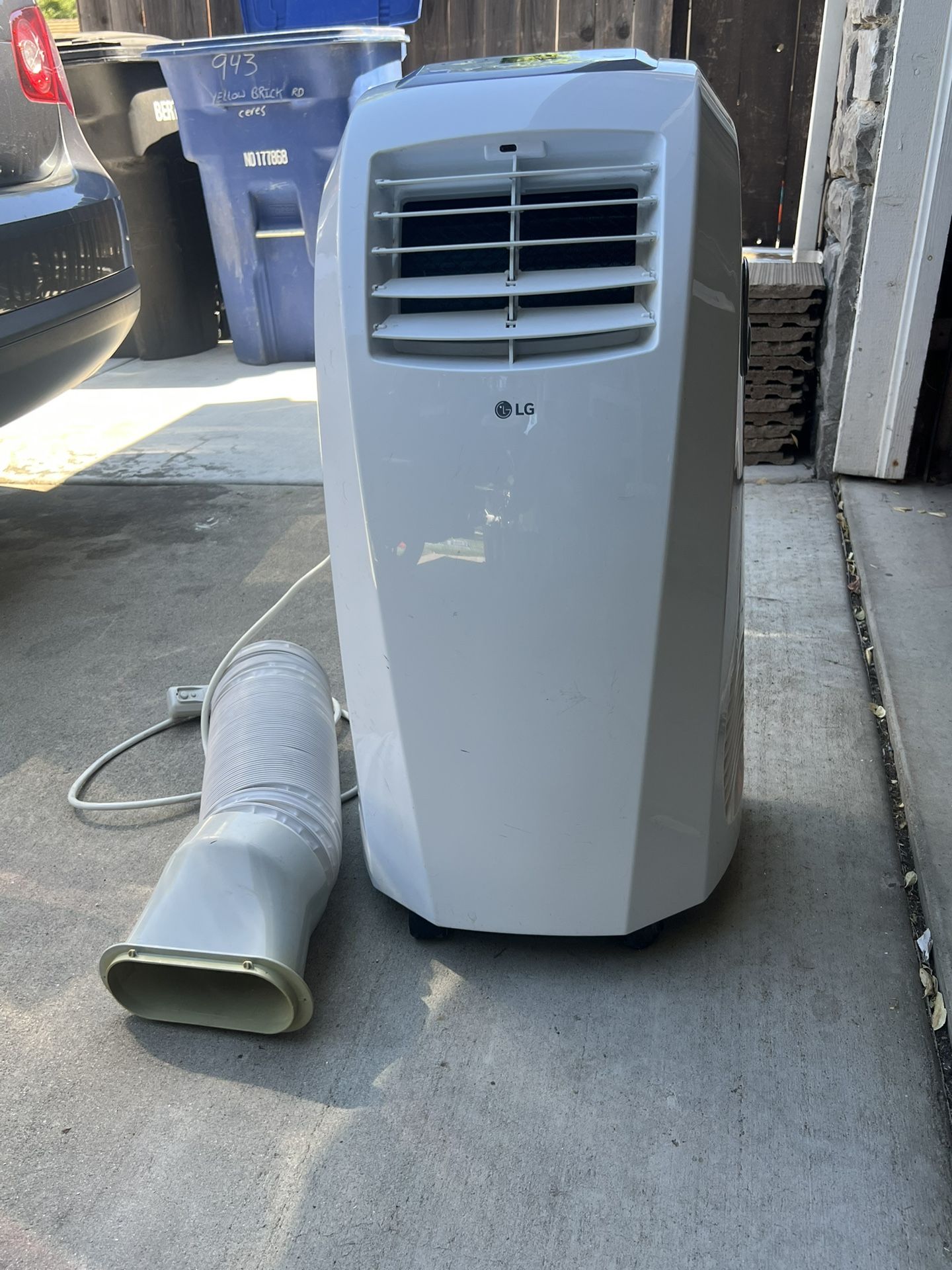 Portable Air Conditioning LG