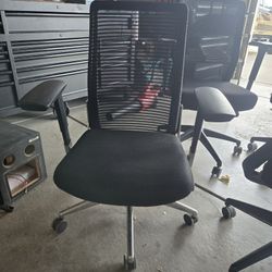 Adjustable Office Chairs Black