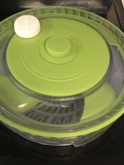Salad Spinner New