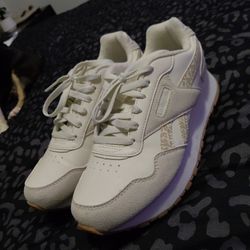 Brand New Size 8 Woman's Shoes