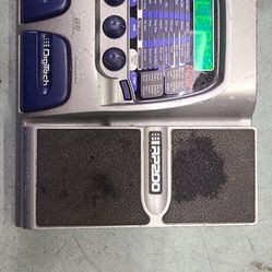 Digitech Rp-200 Multi-effects Guitar Pedal. Good condition