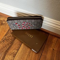 Gucci Snake Print Supreme  Long Wallet 