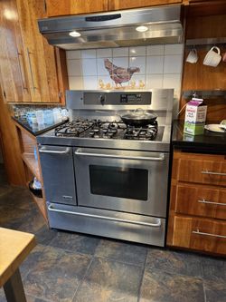 Kenmore elite fridge and range