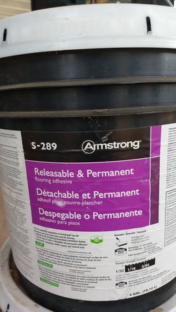 4 gallon for viny flooring description on the label