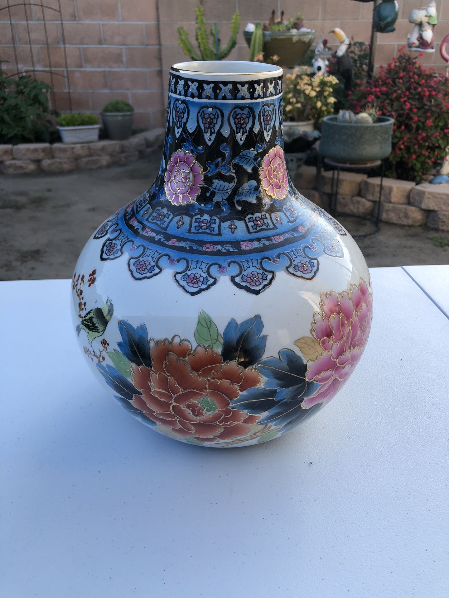 Floral & Birds Vase