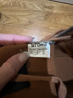 "Story" Woman's  Size 10 Suede Roller Skates - Brand New