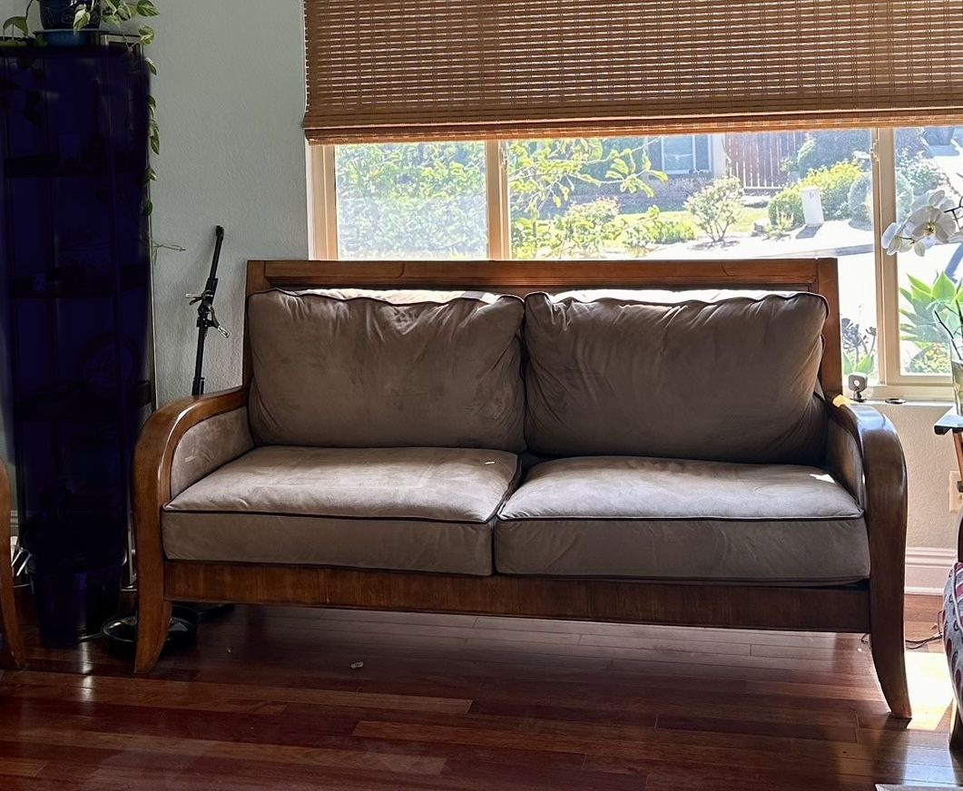 Free Sofa