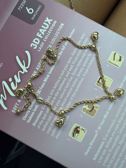 Gold-Tone Heart Charm Bracelet/anklet
