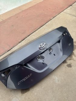 TRUNK/HATCH/TAILGATE FOR 2016 TOYOTA COROLLA LIGHT BLUE COLOR PAINT CODE ((1F9).