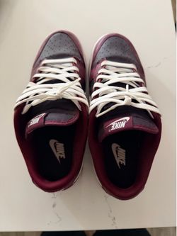 Nike Dunk Low - Maroon - Size 9 Men’s