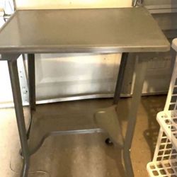 Mid Century Toledo Guild Steel Typewriter Table, Bar Cart,Side Table, Nightstand This particular version doesn't have drop leaves.!!! 18x14x27