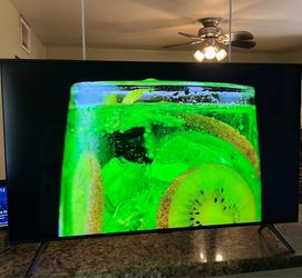 SAMSUNG 43 INCHES 7000 SERIES UHD 4K