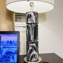 Marciela lamp 28 Inches Tall Black/white 