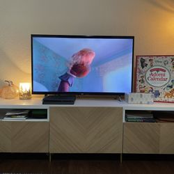 Contemporary Tv Unit With Drawers