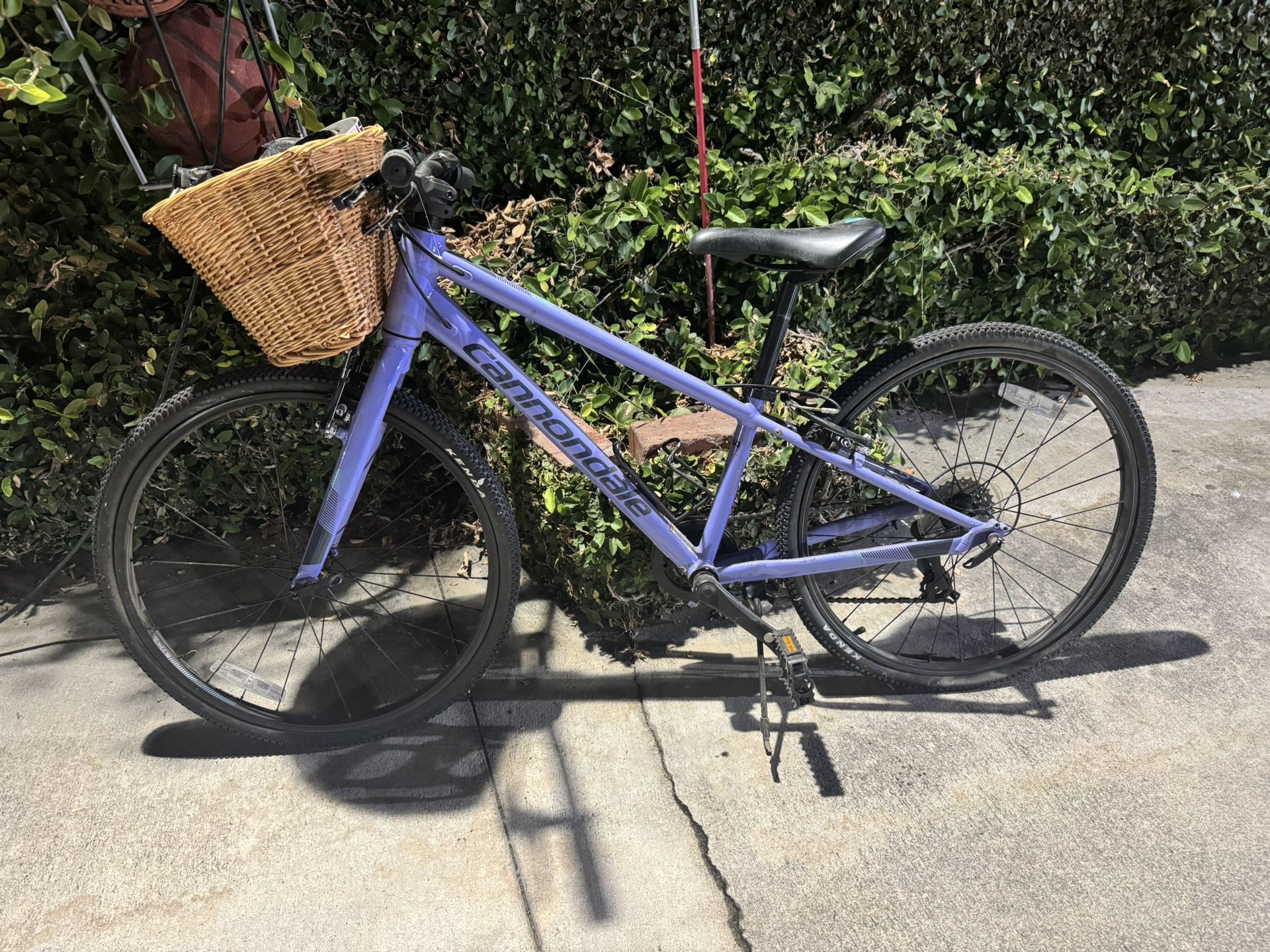 Cannondale Quick 24  7-speed Bike For Kids.  