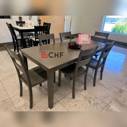 7 Pc Dining Table Set  // Limited Time Offer 
