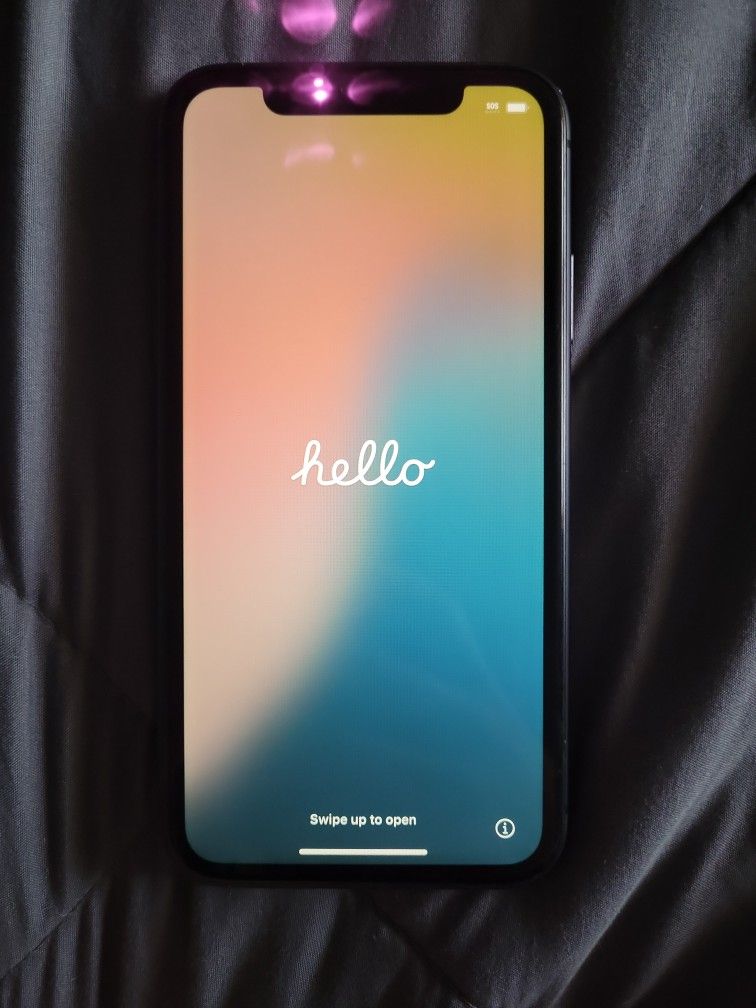 IPHONE 11 *unlocked*
