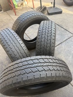 255/75/R17 Bridgestone Dueler