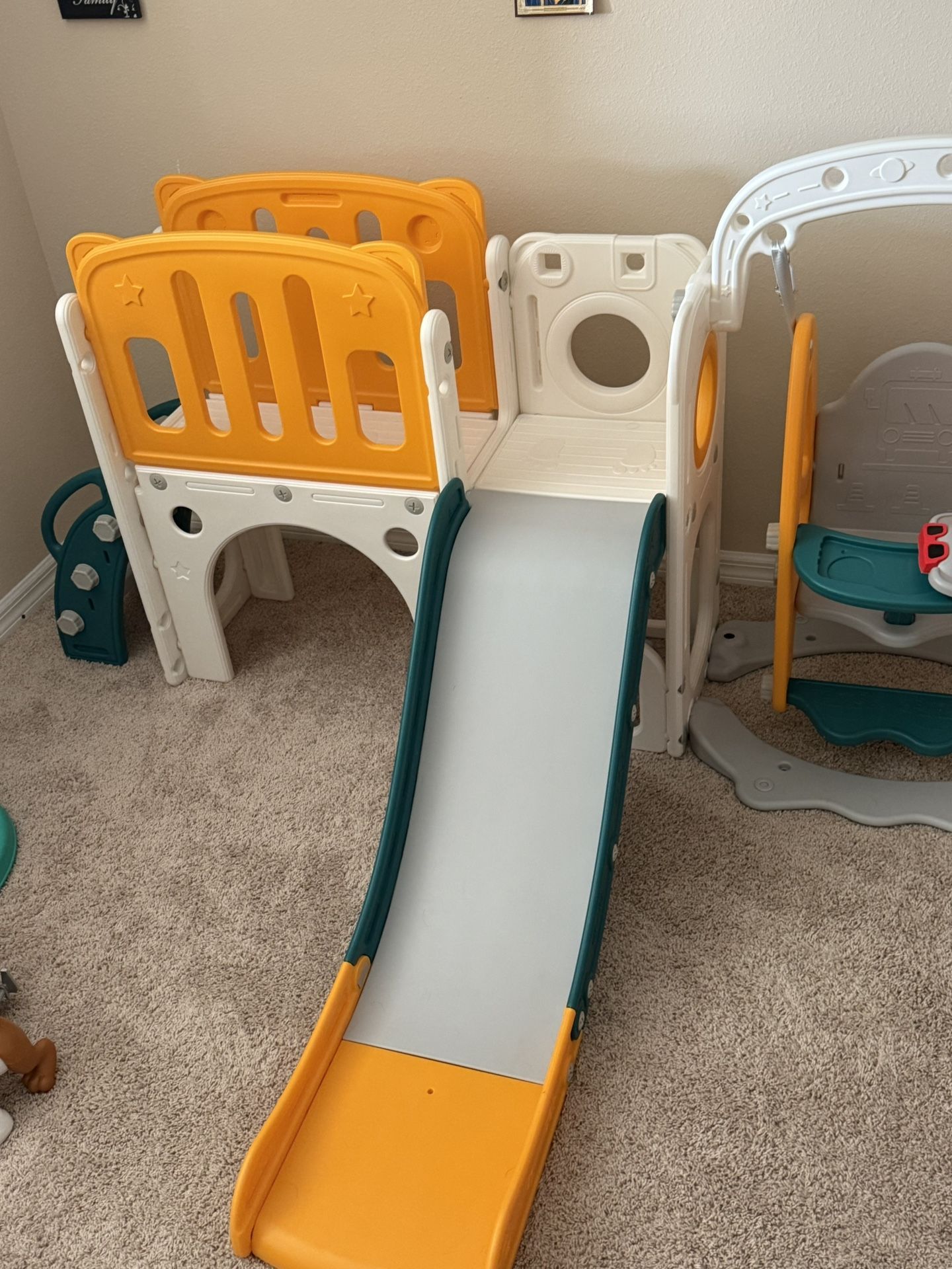 Toddler Slide Slide for Toddlers for Kids Slide Baby Plastic Play Slides with Basketball Hoop and Ball