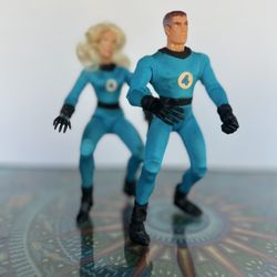 Vintage Fantastic Four Mr Fantastic and Invisible Woman action figure set of 2 cloth costumes articulated elbows wrists knees ankles
