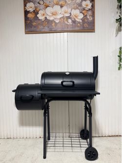 Charcoal Grill with offset smoker, Asador