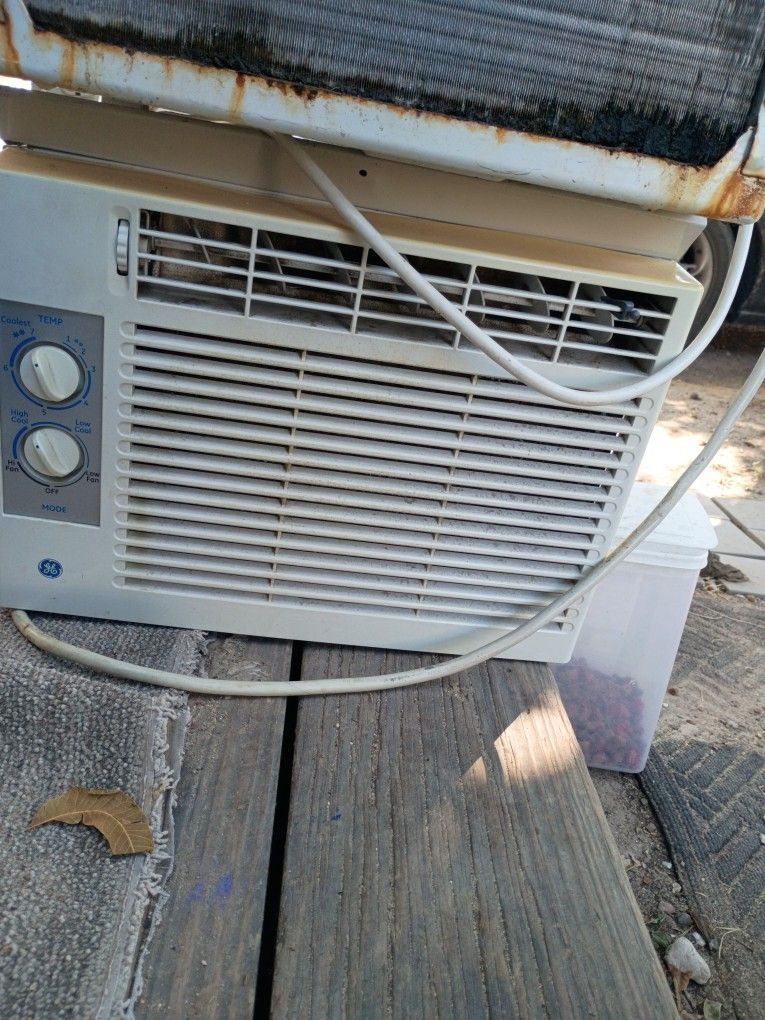Window AC Unit