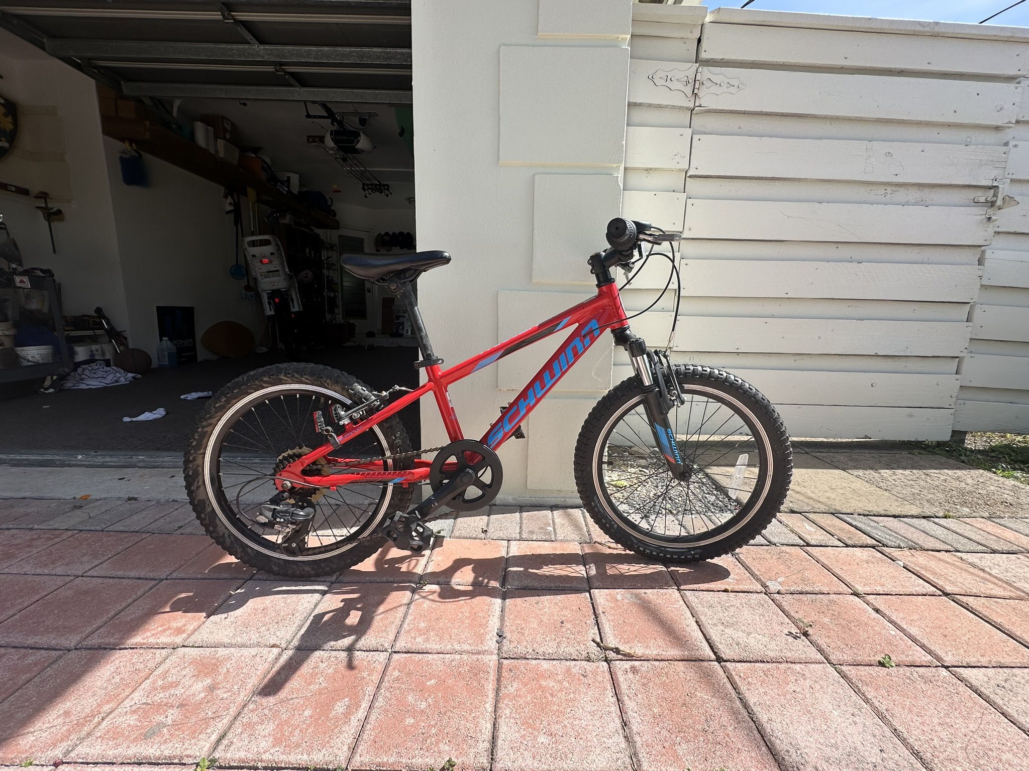 Schwinn Bike: Youth
