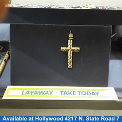 Religious Pendant - Yellow Gold 10k (.417) 2.9 grams