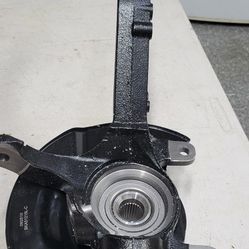 1998----2002 Honda Accord Driver Side Steering Knuckle Wheel Bearing Hub
