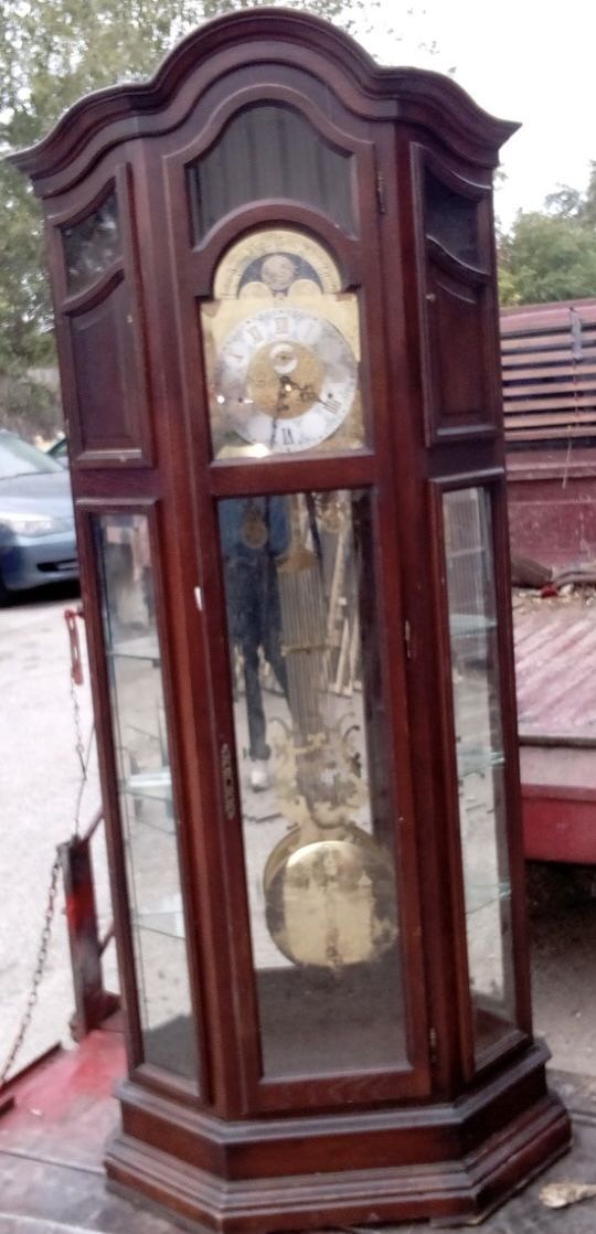 Antique Clock - PICK UP TODAY!!!!