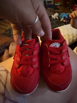 Baby huraches Nikes