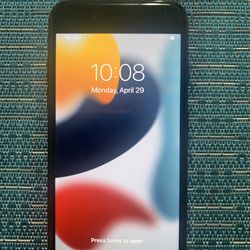Apple iPhone 7 32GB Unlocked For Any Carrier Like New!