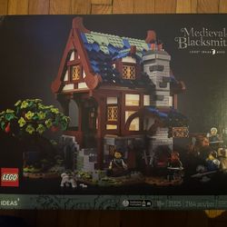 Lego Medieval Blacksmith (21325) Retired Product 