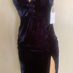 Vestido  En Terciopelo Azul Oscuro 