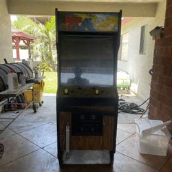 Bermuda Triangle Arcade 