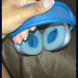 Apple AirPods Max Sky Blue