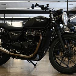 2016 TRIUMPH STREET TWIN