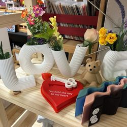 LOVE Flower Vase