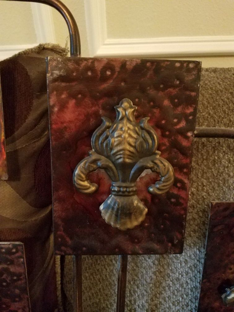 Fleur-de-lis- Wall decor - metal