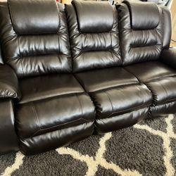 $1000 Leather Sofa Recliners 