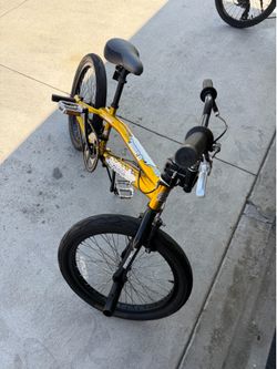 Mongoose Hoop D 20” Gold BMX Bike
