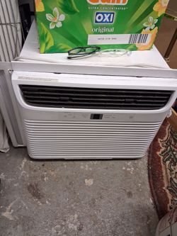A/C Frigidaire  10000BTU