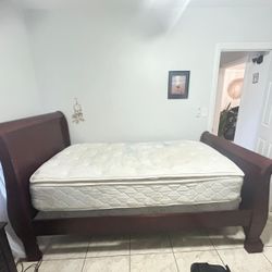 Twin Size Wood Bedframe & Mattress FREE