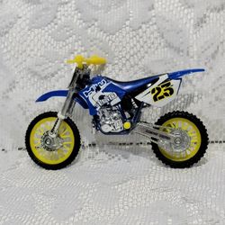 Hot Wheels Cortez Parm Dirt Bike Moto #23 Kids Motorcycle Toy Collectible
